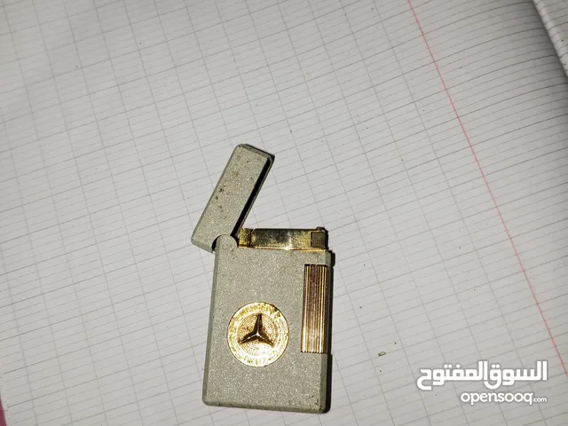 ساعات قديمة ومعالق انتيك