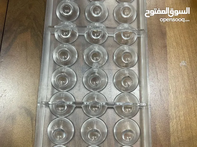 قوالب شوكولا بأحجام مختلفة