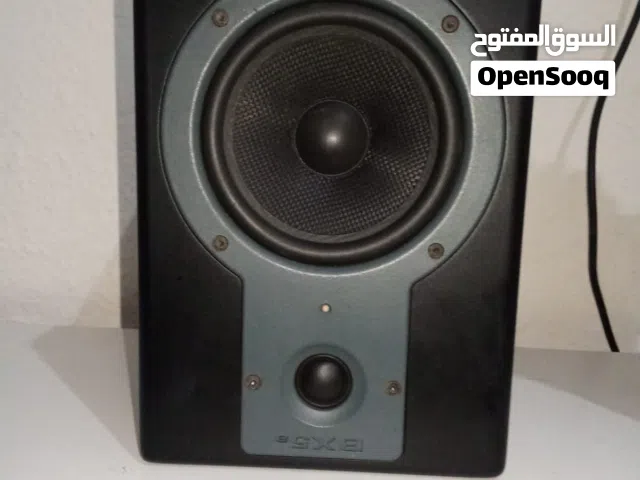 سماعة m-audio bx5 مستخدمة بحالة الوكالة