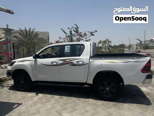 2025 Toyota Hilux GLX