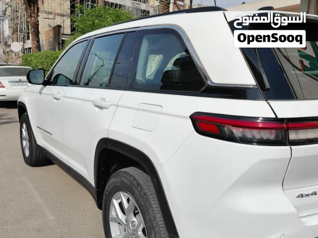 2023 جيب جراند شيروكى Limited