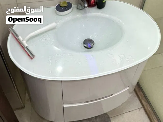 مغسلة للبيع بحالة ممتازة