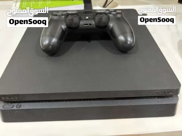 A ps4 used but In good condition and original