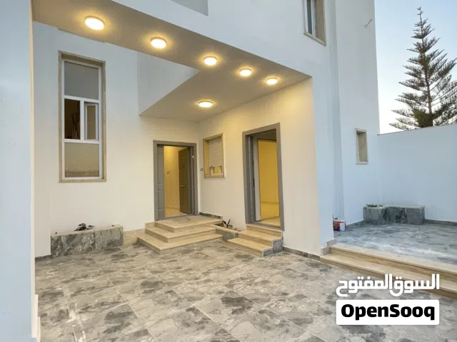 200 m2 3 Bedrooms Townhouse for Rent in Tripoli Al-Serraj
