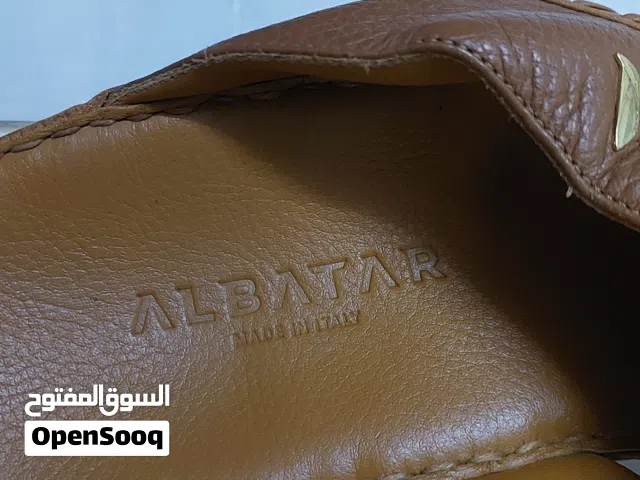 لمحبين التميز والفخامه للبيع نعال البتار