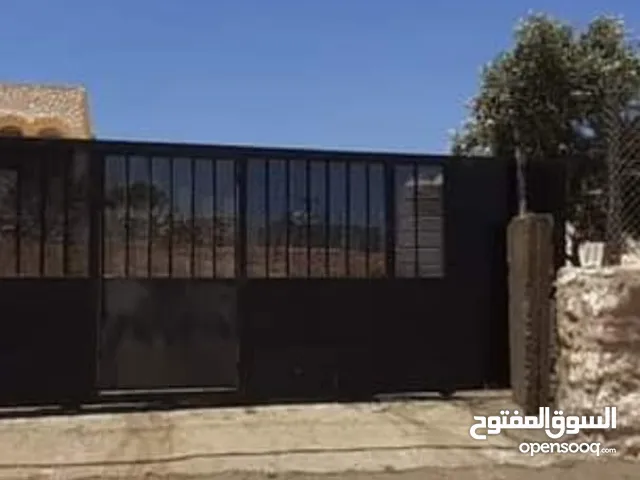 150 m2 4 Bedrooms Townhouse for Sale in Mafraq Bala'ama