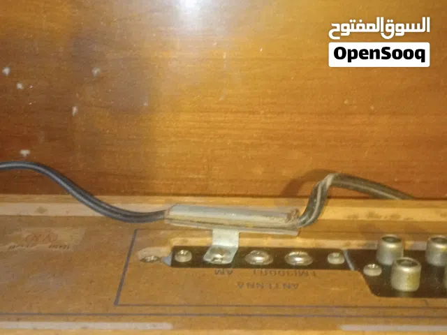 تحفة فنية ومعاه السماعات الأصلية بحالته حاجه محترمه جدا