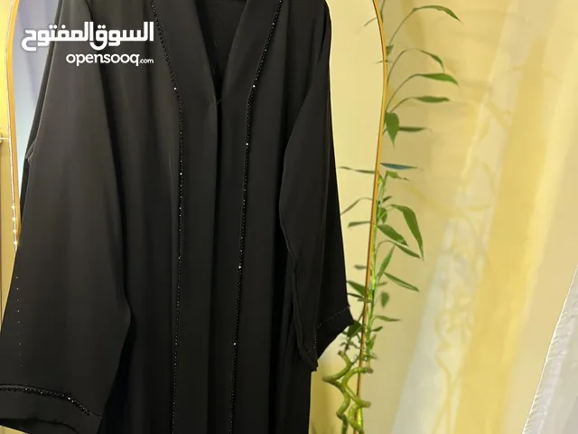 عبايات كويتية أصلي جديدة ذات سواد فاحم وتطريز مختلف قياسات متوفرة وخدمة توصيل لكل محافظات العراق