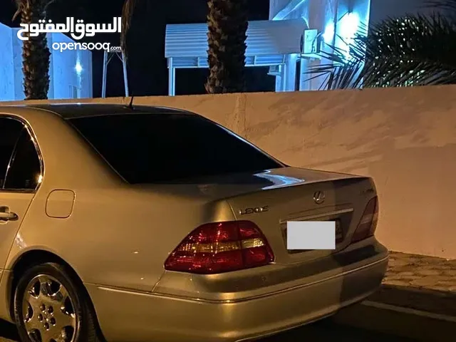للبيع : دبة و بنفر خلف و ليتات لكزس 430