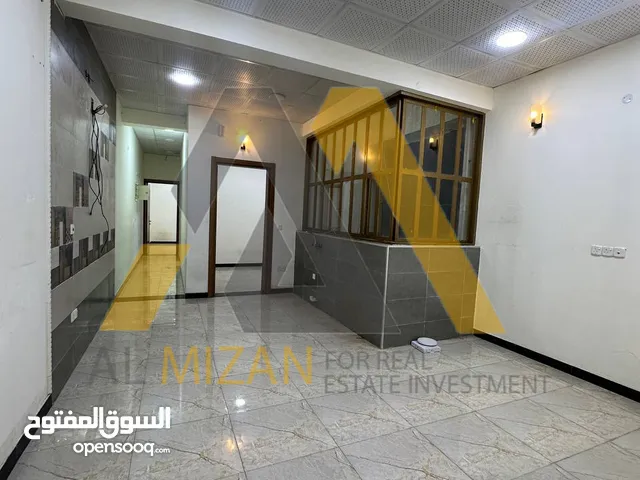 100 m2 2 Bedrooms Apartments for Rent in Basra Sana'a