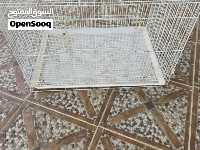 اقفاص  الطيور البيضاء مستخدمه   العدد فوق 11قفص  مطلوب للقفص  ريالين   التواصل  على الواتساب..