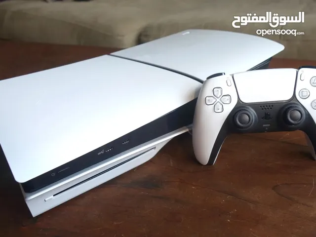 بلي ستيشن 5 سلم اوربي + جوستك 2 + 2 العاب