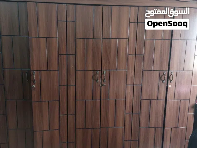 A bedroom consisting of a 2 meter bed and a 6-door wardrobe and its hairstyle is in a very good cond
