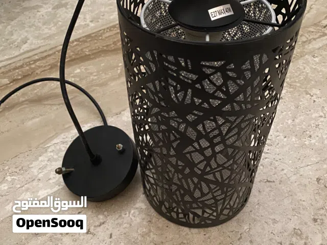 مجموعة مصابيح          او ثريات           وديكورات إضاءة           مميزة للبيع وفي حالة جيده وممتازه