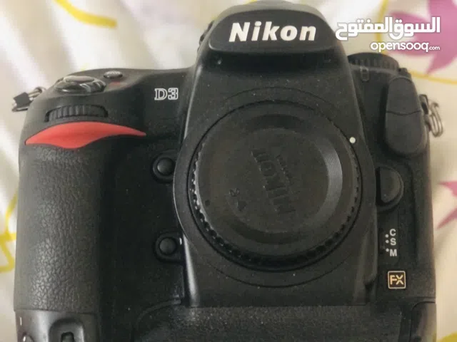 battery and charger and 32 sandisk card all for sale =