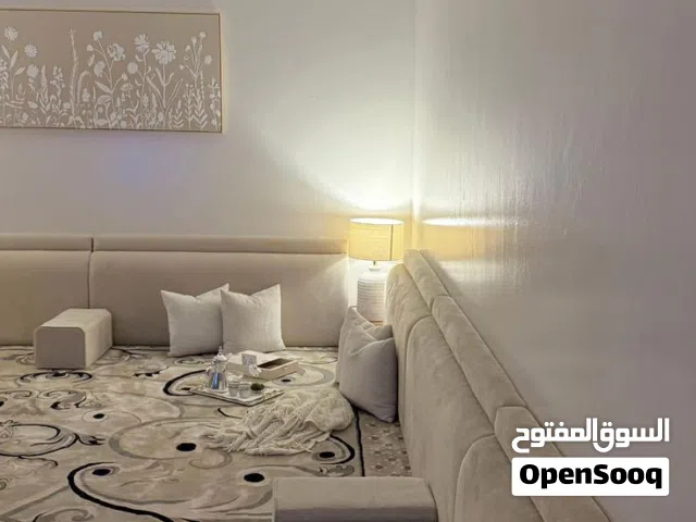 حلول متكاملة: كنب، ستائر، مجالس