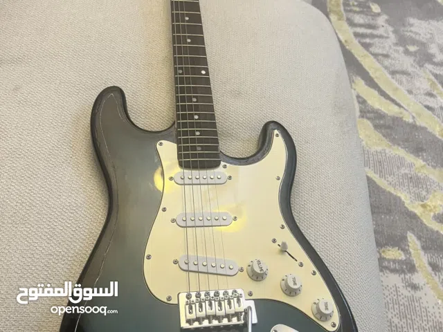 Electric guitar Stratocaster in best condition