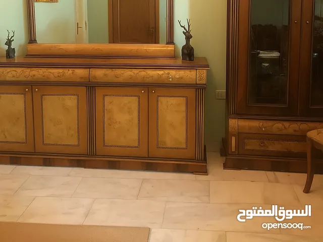 غرفة سفرة و غرفة نوم