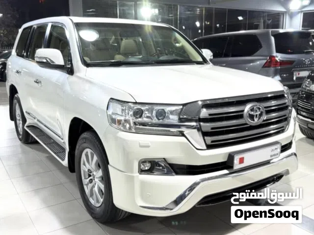 2017 Toyota Land Cruiser GXR