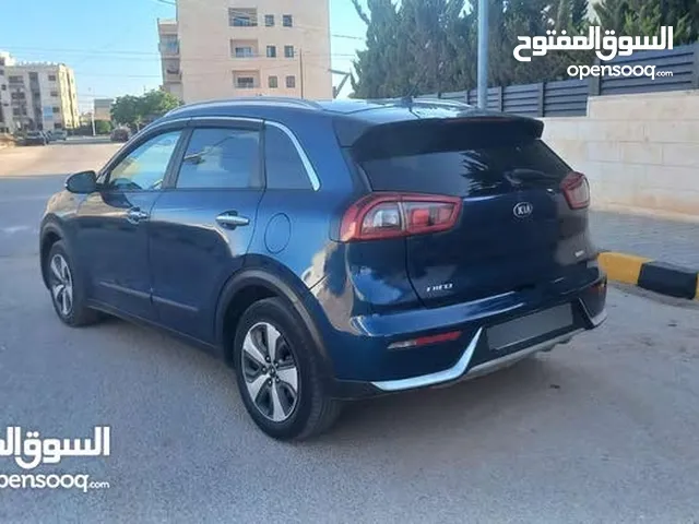 كيا نيرو لون كحلي فحص 2 جيد بسعر مغري قابل للبدل