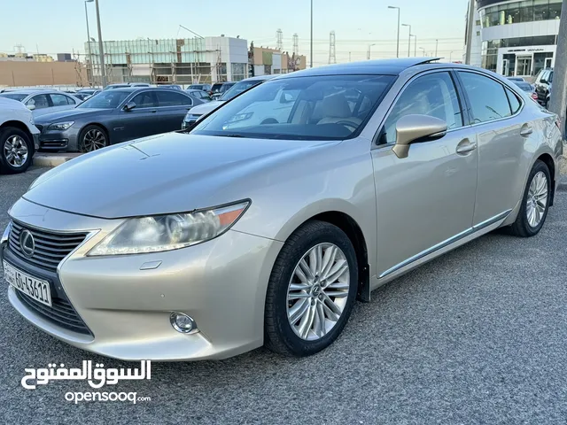 Lexus ES 2015 in Mubarak Al-Kabeer