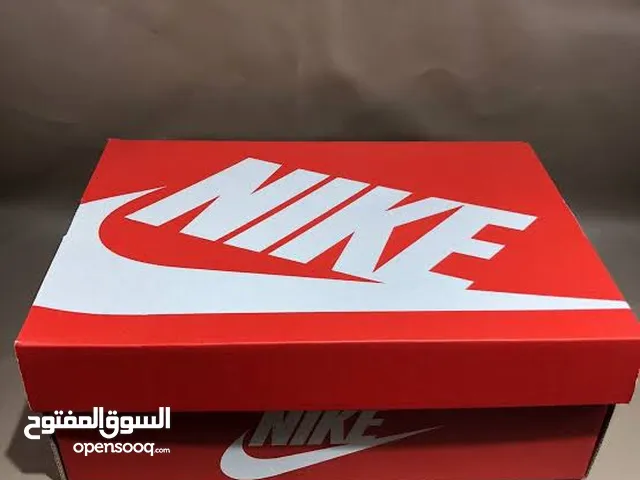حذاء Nike Air Force اعلى خامة في السوق كله وبعلبة نايك الاصليةة
