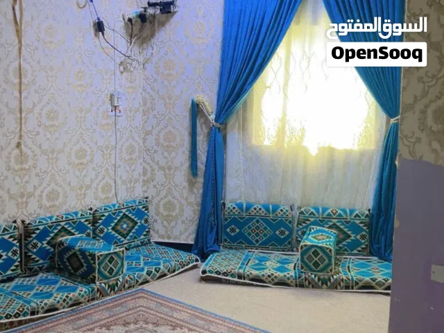 بيت طابقين جدا مرتب ومعاملته كامله بلديه