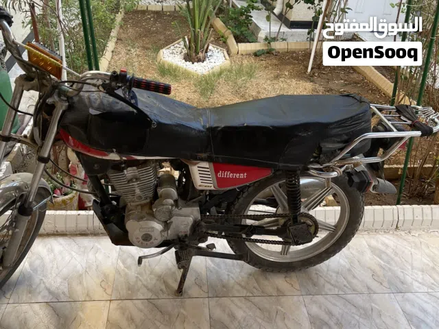 دراجه إيرانية سيفان للبيع مدعوه من الامام ومصلحه اوراق اصوليه للبيع