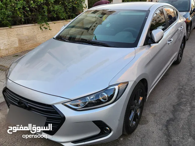 Used Hyundai Avante in Amman