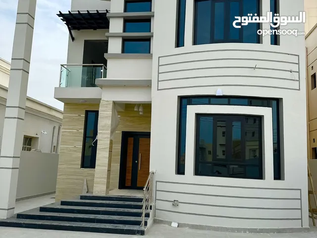300 m2 5 Bedrooms Villa for Sale in Al Batinah Barka