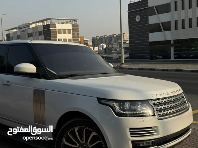 Range Rover vogue SE 2016 supercharged V8 GCC