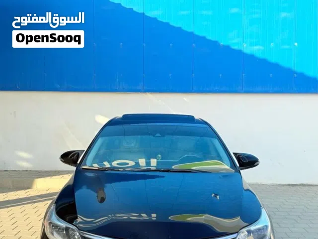 2016 تويوتا افالون Limited