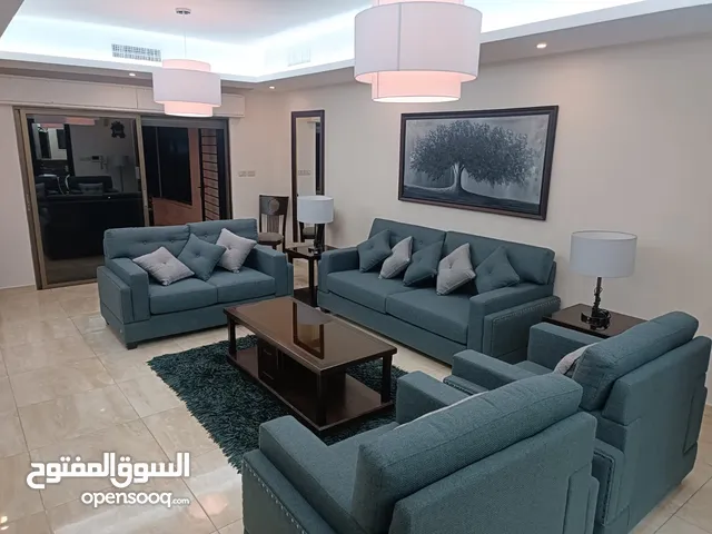 شقة ارضية فاخرة مفروشة للايجار 2 نوم في تلاع العلي شارع المدينة المنورة
