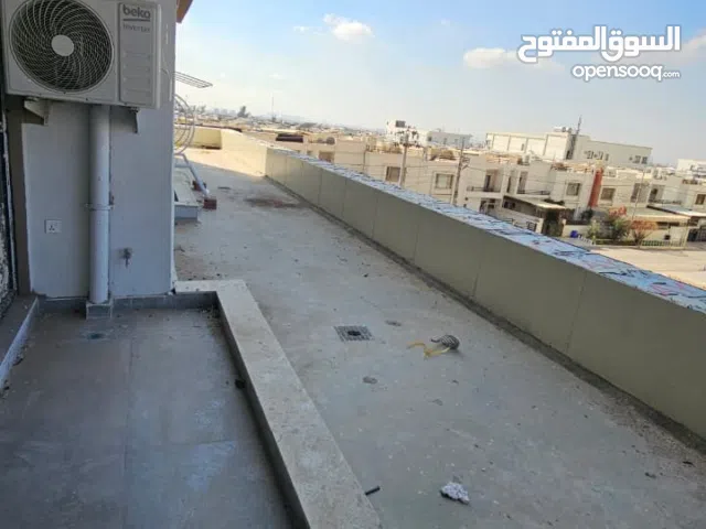 شقه للبيع في مجمع رسن تاورز المساحة 80 م