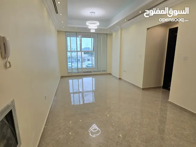 شقة #فندقية ثلاث غرف وصالة في #عجمان   اول ساكن للايجار السنوي في #الروضة 3 شهر فري وباركن
