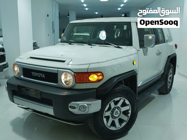 2022 تويوتا FJ Top