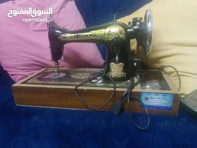 ماكينه خياطه ملابس