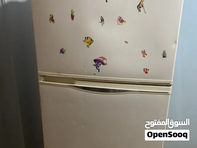 تلاجة توشيبا 12 قدم بحالة ممتازة