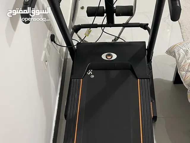 مشاية سير استخدام نظيف ايضاً فيها نفس حق المساج