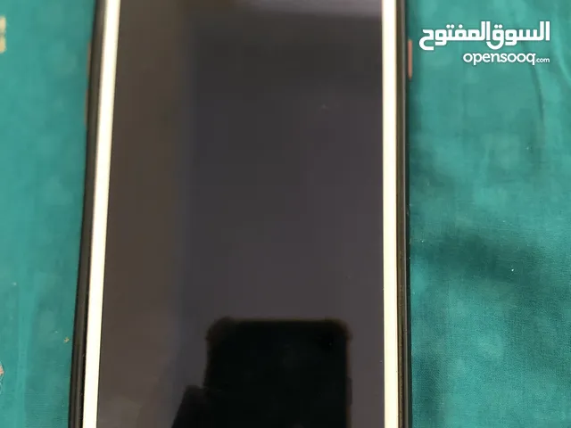 Apple iPhone 6 Plus 16 GB in Red Sea