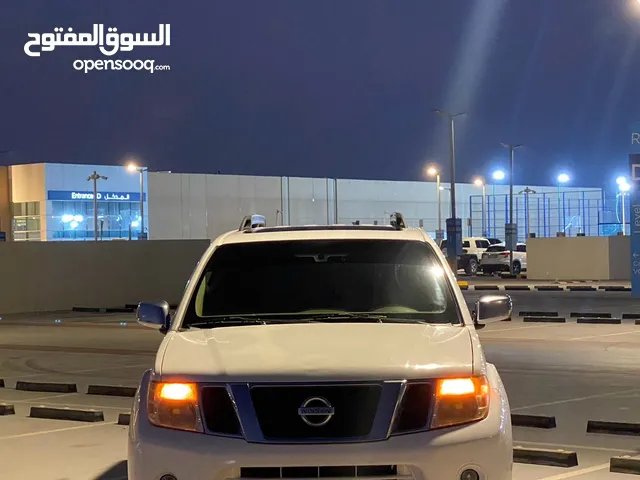 نيسان باثفايندر 2008