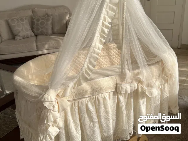 سرير للرضع او الاستقبال الى عمر 7 اشهر Baby born bed