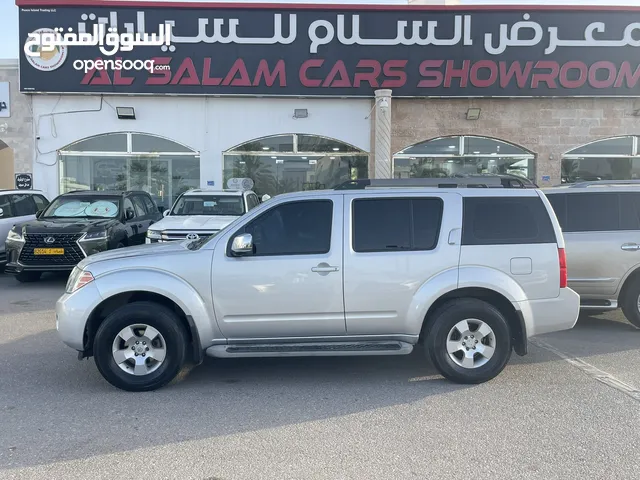Nissan Pathfinder 2011 in Muscat