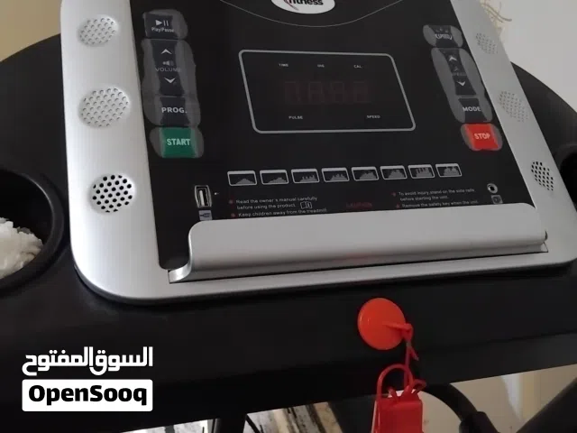 سير رياضي جديد ربي يبارك مش مستعمل يشتغل مافي شي السعر 1300 وساهل المكان غريان