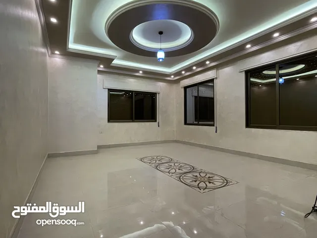 240 m2 3 Bedrooms Apartments for Rent in Amman Al Bnayyat