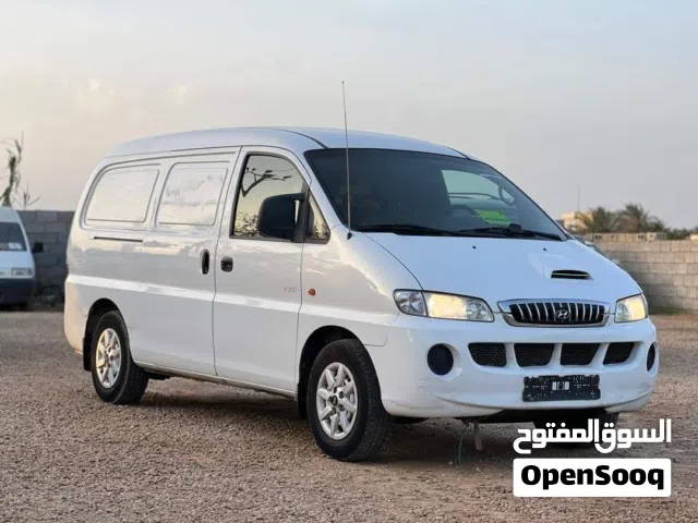 2008 هيونداي H 100