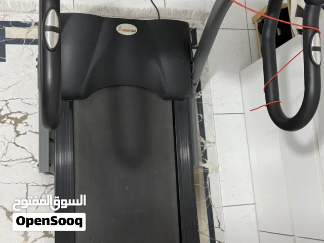 للبيع جهاز مشي كهربائي  – حالة ممتازة  For Sale: Treadmill GV– Excellent Condition