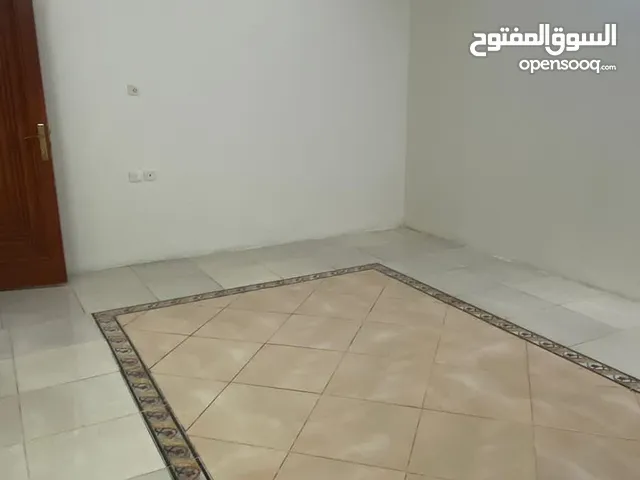 227 m2 5 Bedrooms Apartments for Rent in Al Madinah Ad Difa