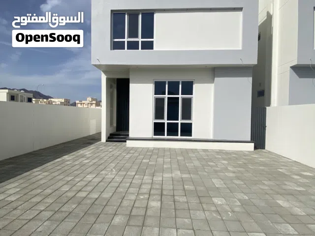 للبيع توين فيلا منفصلات في مرتفعات العامرات التاسعة