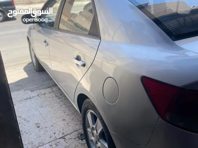 كيا فورتي 2010